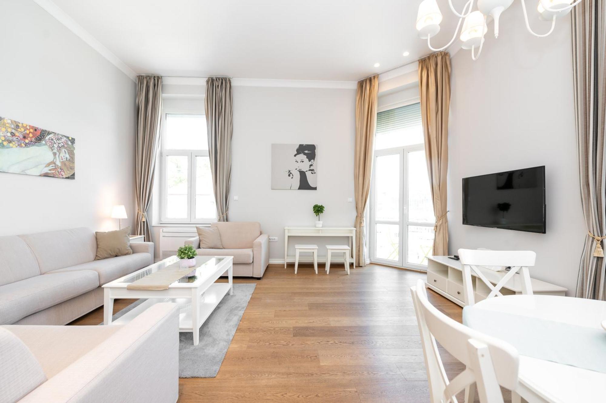 Slavija Fontana Lux Apartments Belgrado Buitenkant foto