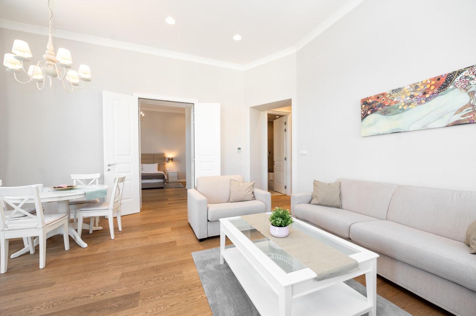 Slavija Fontana Lux Apartments Belgrado Buitenkant foto