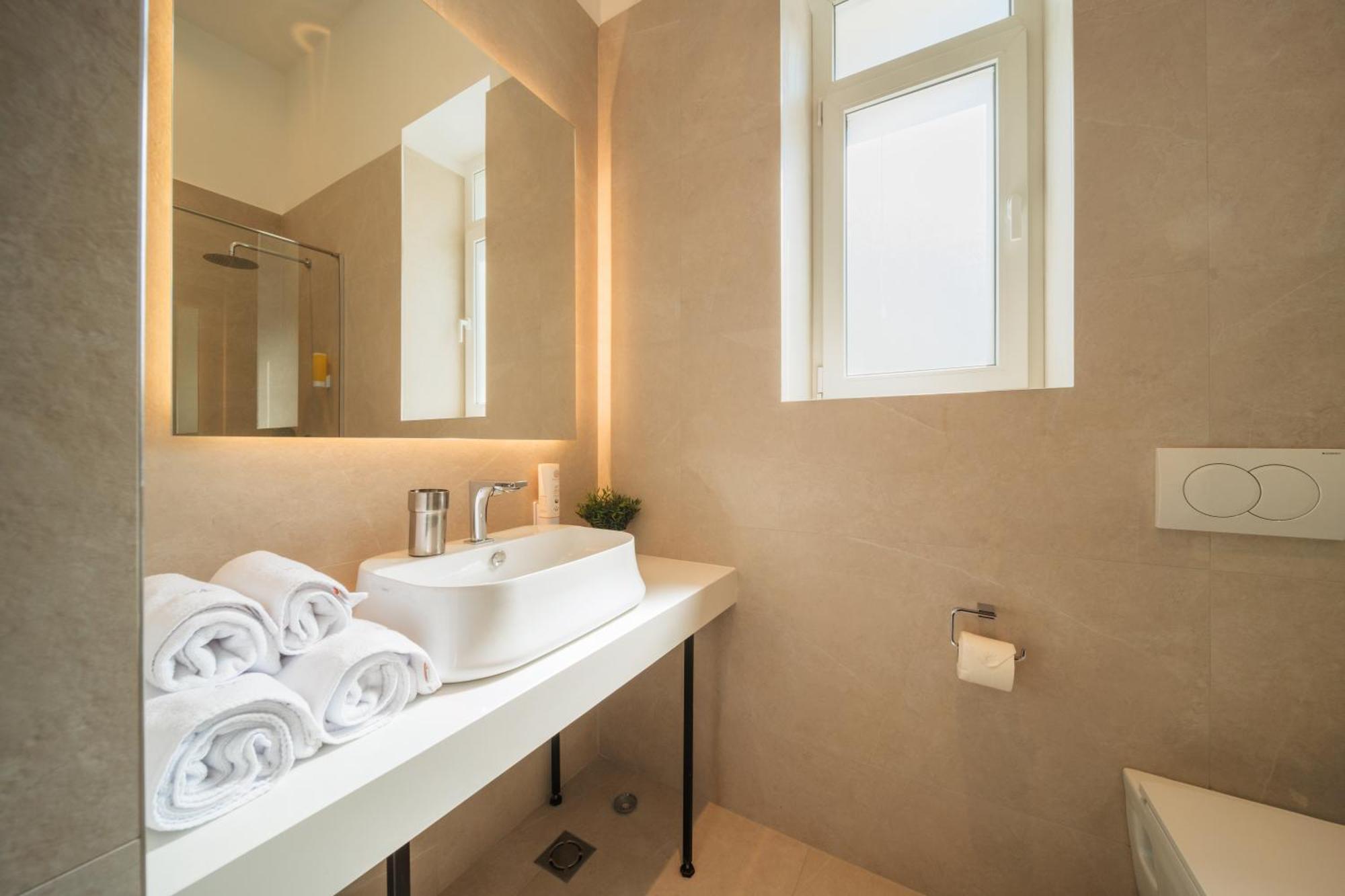Slavija Fontana Lux Apartments Belgrado Buitenkant foto